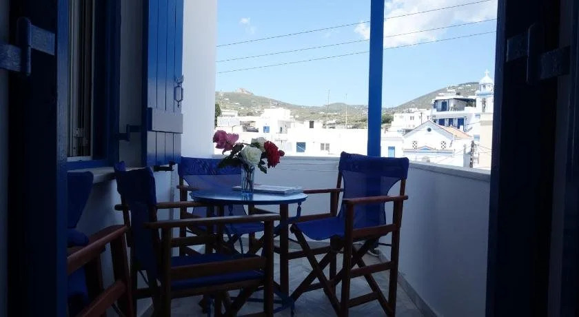 Noe Rooms In Center Of Tinos