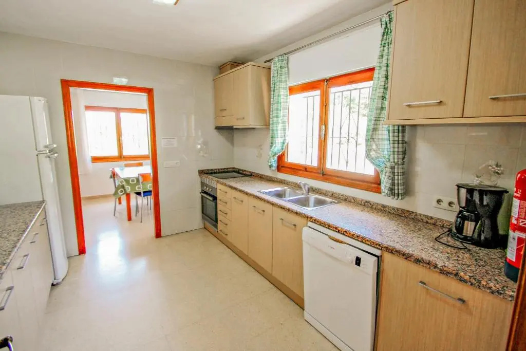 Laura-28A - traditionally furnished detached villa with peaceful surroundings in Calpe