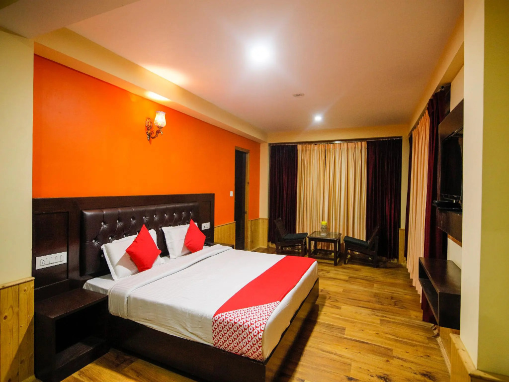 OYO Flagship 27062 Hotel Green View