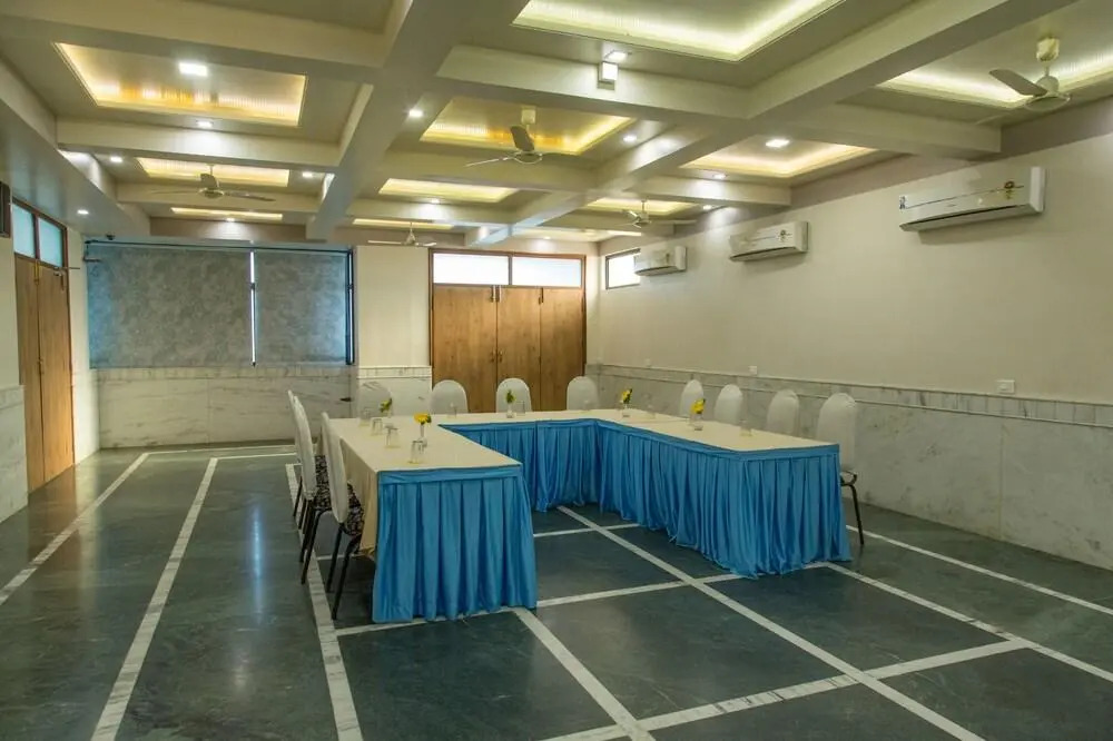 JK Rooms 137 Majestic Annexe