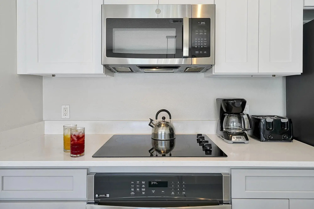 Encantada Resort Vacation Townhomes by IDILIQ