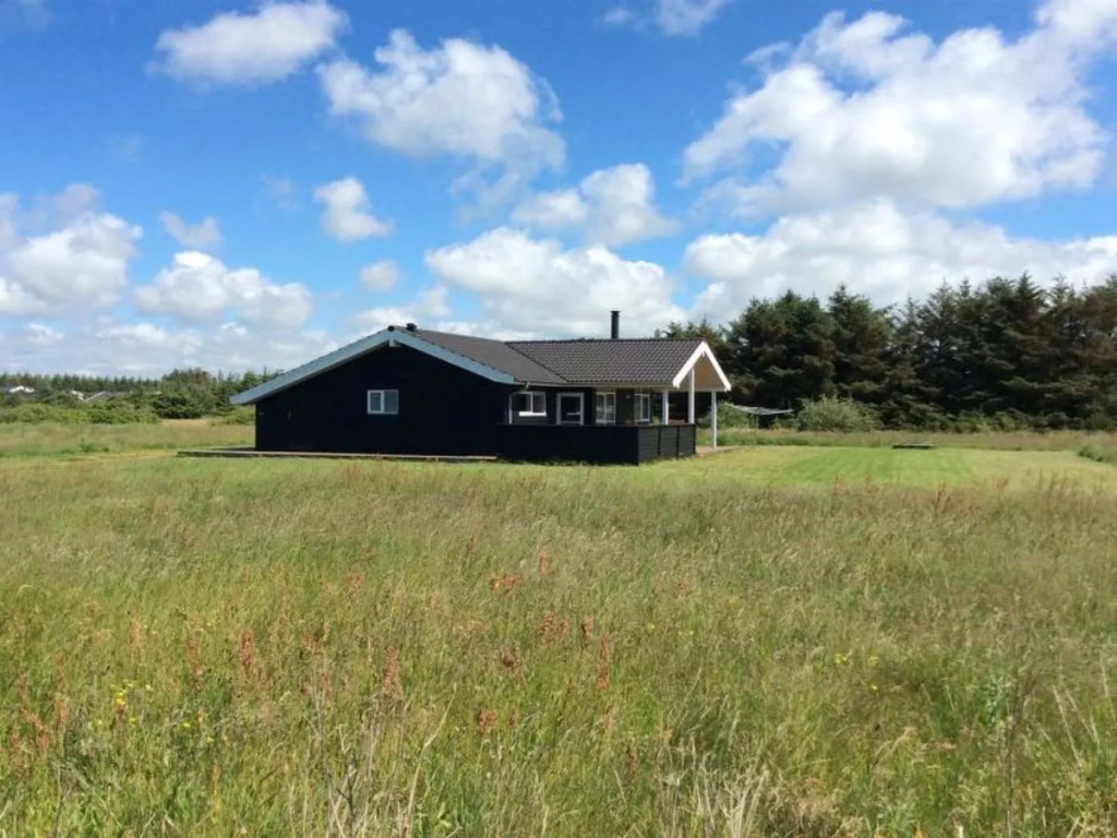 "Zölestine" - 900m from the sea in NW Jutland