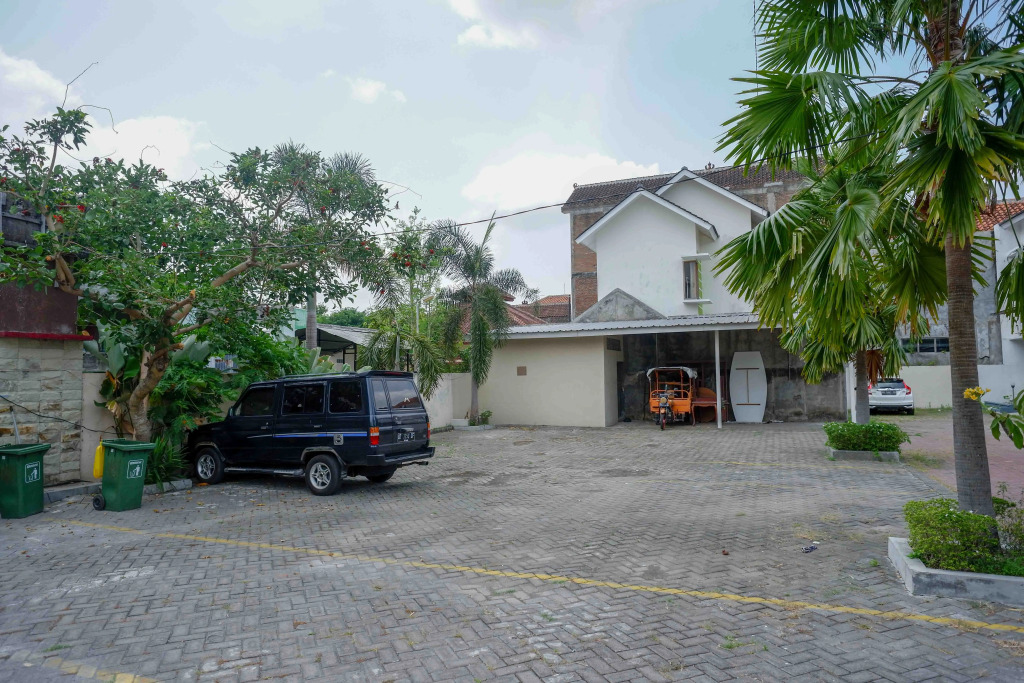 RedDoorz Plus Syariah near Laweyan Solo
