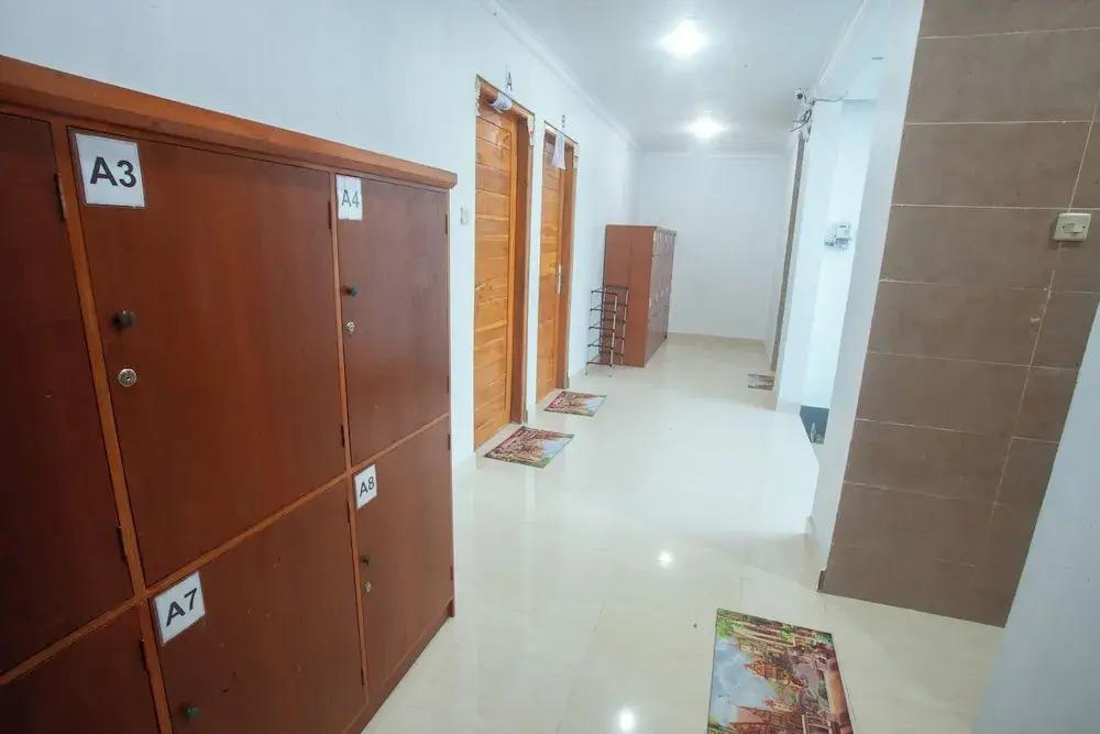 Lucky Hostel
