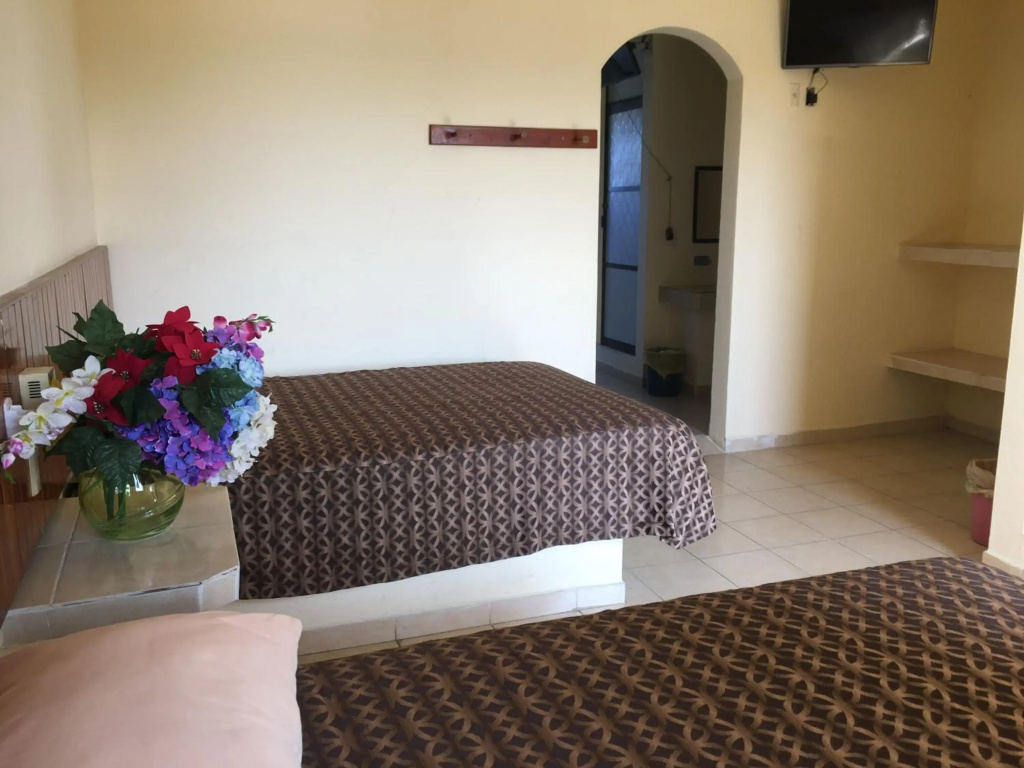 Hotel Sociedad y Maristas
