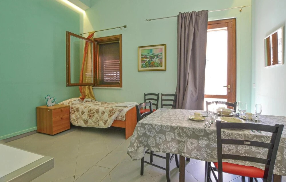 Nice Apartment in Palermo PA With 1 Bedrooms and Wifi