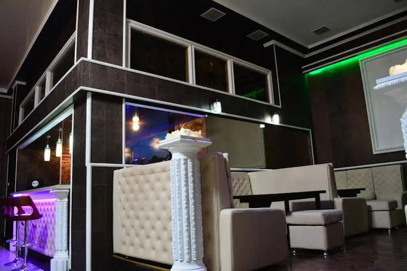 Grand Royal Hotel