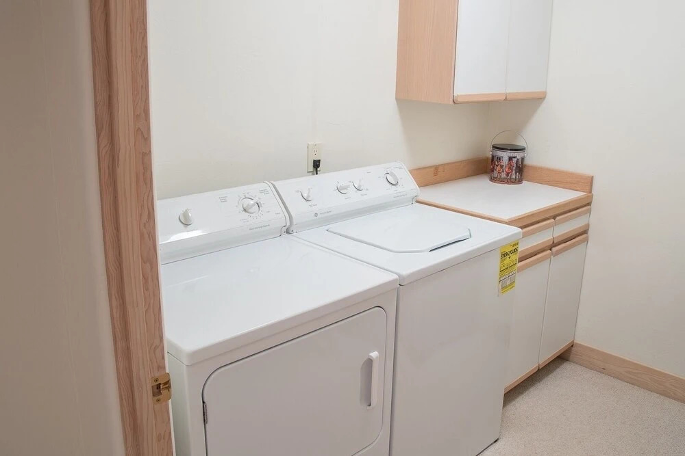 Pinnacle #8 - 3 Br Condo