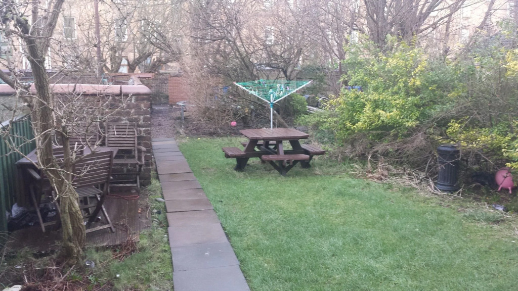 Glasgow Hampden Garden Apartment