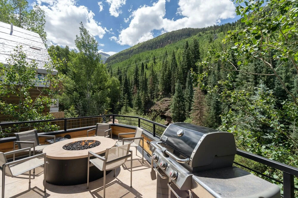 THE Tributary by Exceptional Stays