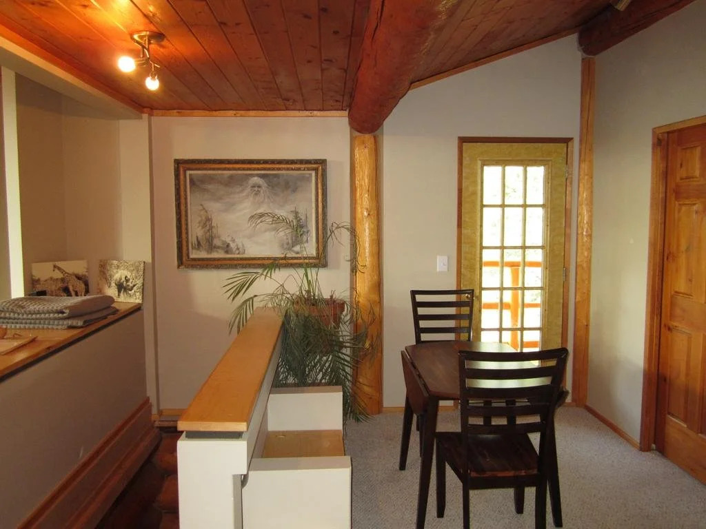 Mount Logan Lodge