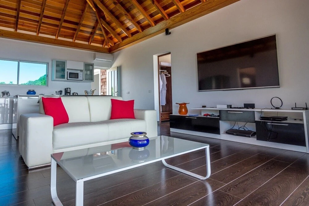 Villa Tichatola