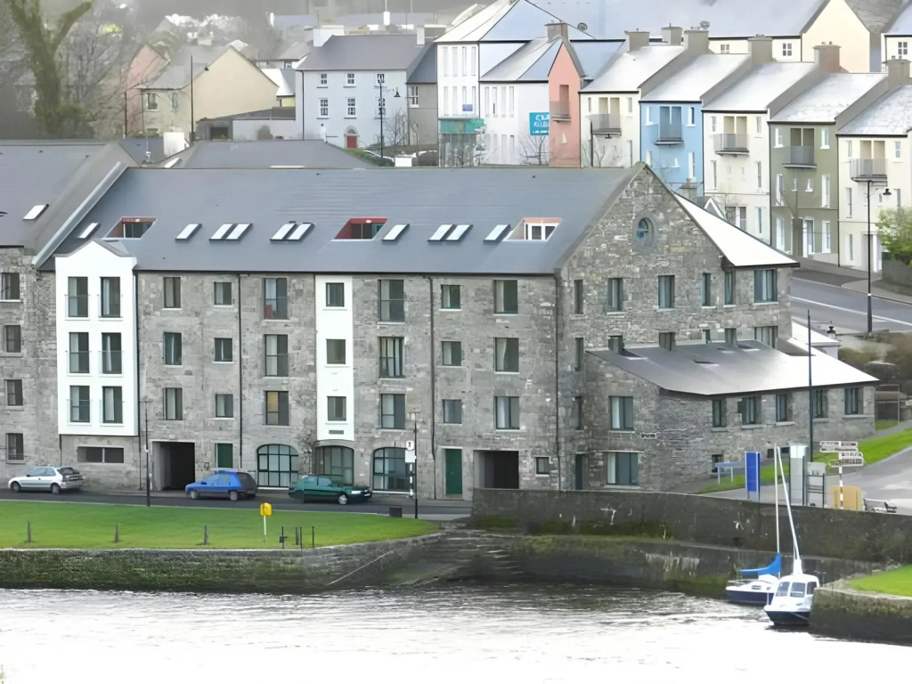 The Helm Apartments B&B
