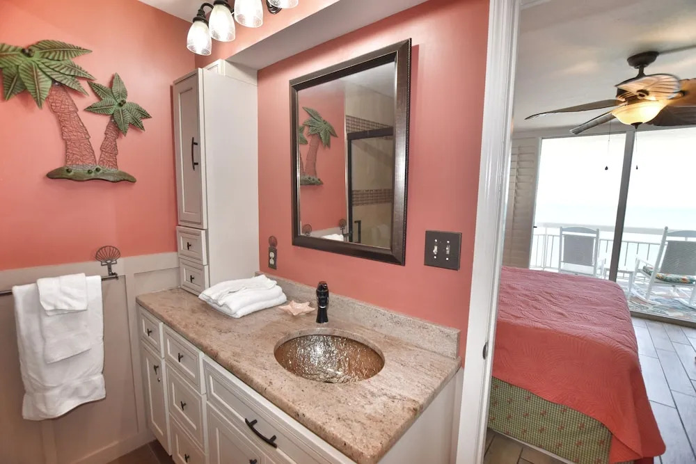 0801 Waters Edge Resort 3 Bedroom Condo by RedAwning