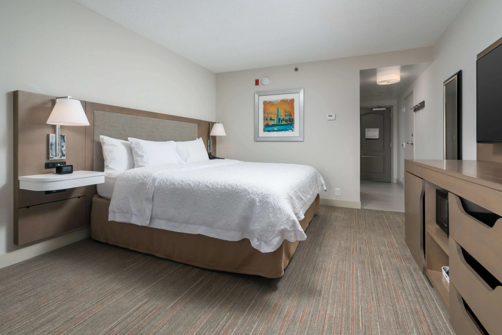 Hampton Inn - Springfield