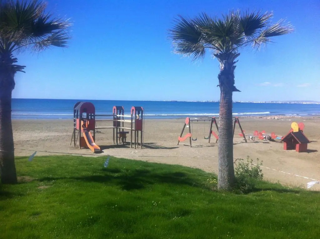 Sandy Beach Apartment 13