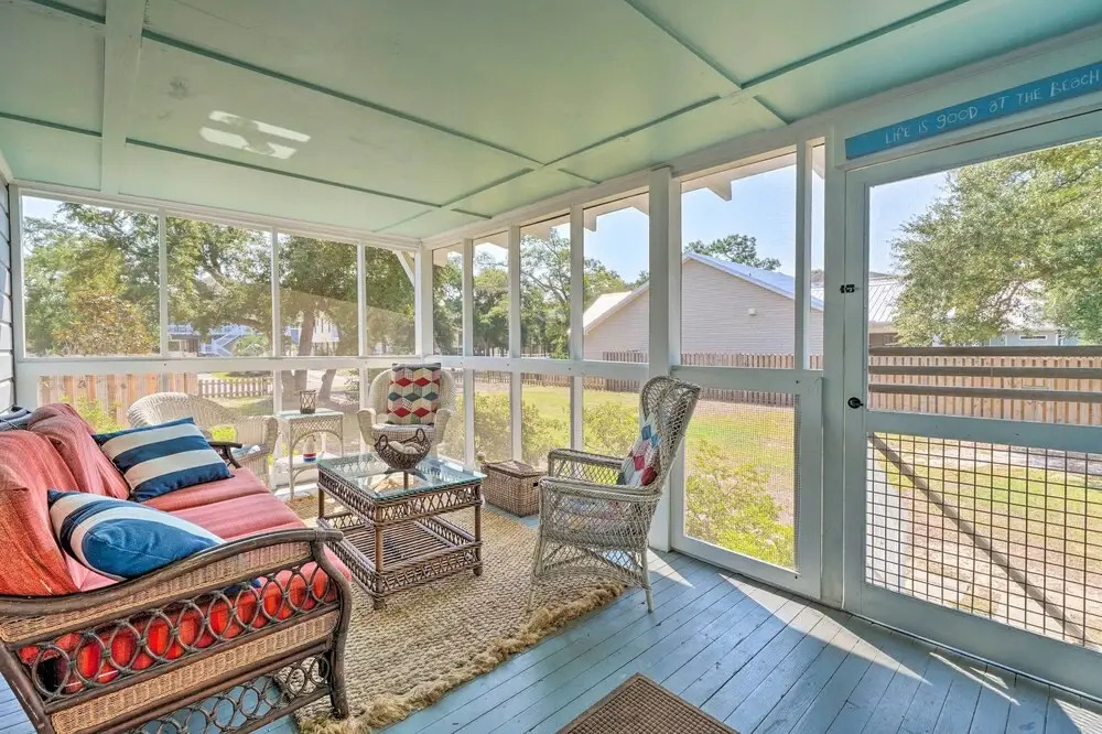 Historic Family Home < 1 Mi to Long Beach!