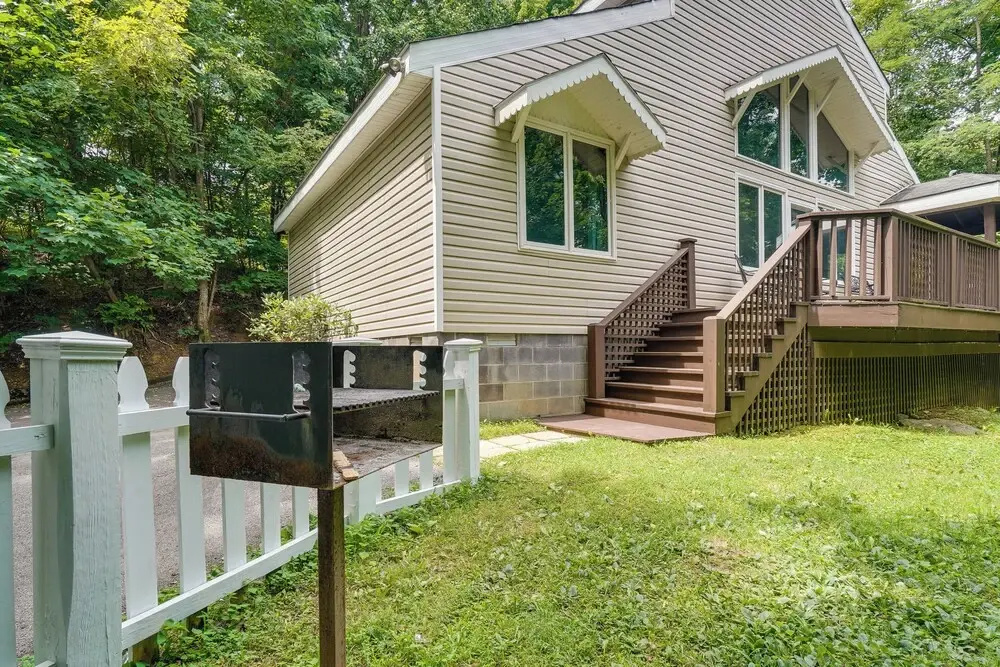 Gatlinburg Cabin Rental: 3 Mi to Downtown