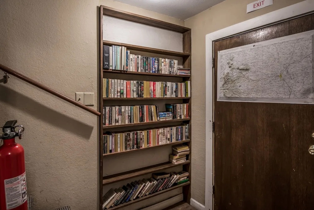 Bear Crossing - Three Bedroom Cabin