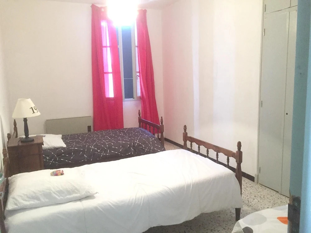 House With 2 Bedrooms in Orgnac-l'aven, With Wonderful Mountain View,
