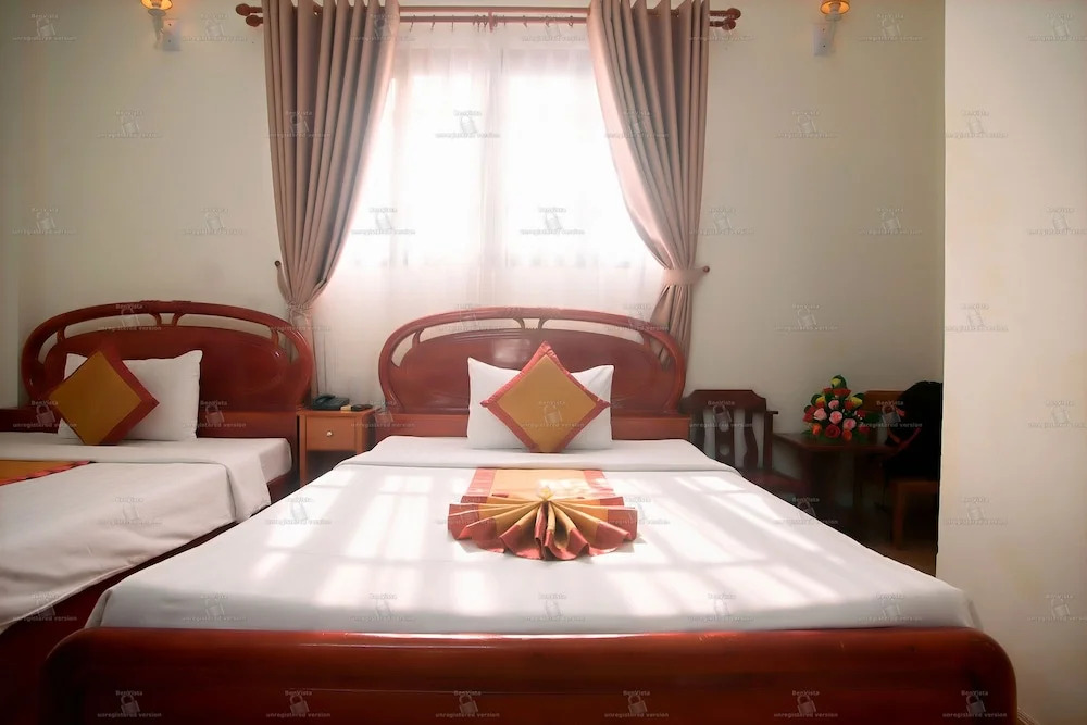 Golden Tulip Hotel