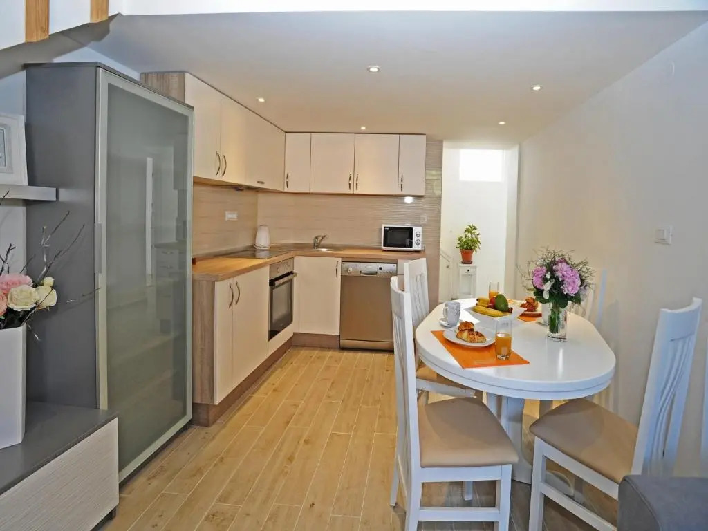 Atento Apartments