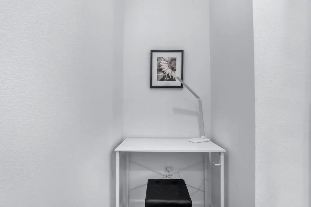 Chic Condo Minutes to Downtown, Gruene, & More