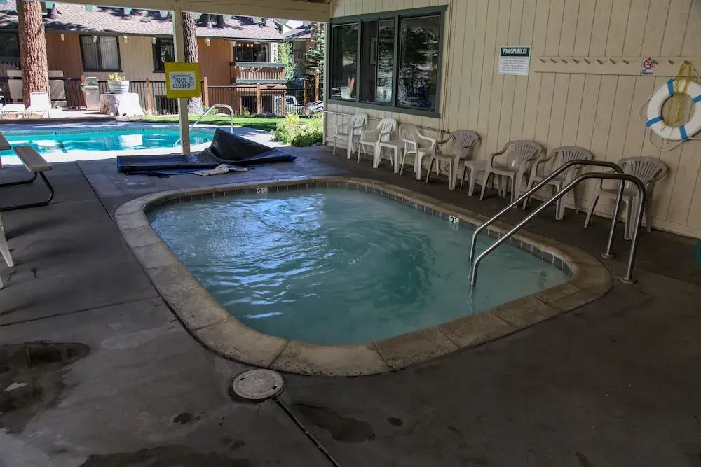 Discovery 4 108 Great Complex Amenities, Close to Canyon Lodge by RedAwning