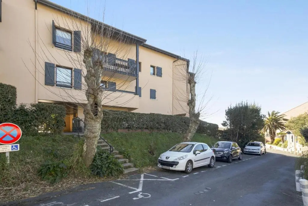 Charming studio with terrace at 200 m from the beach in Anglet - Welkeys