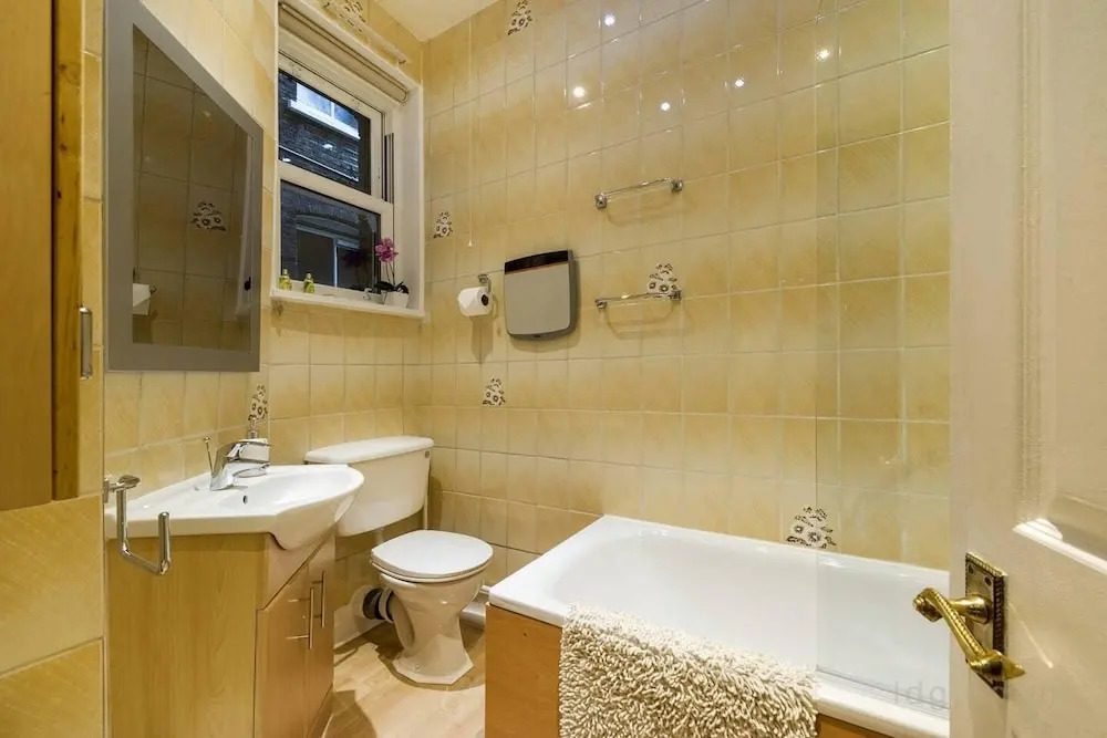 Traditional one Bedroom Apartment Close to Oxford Circus in Central London