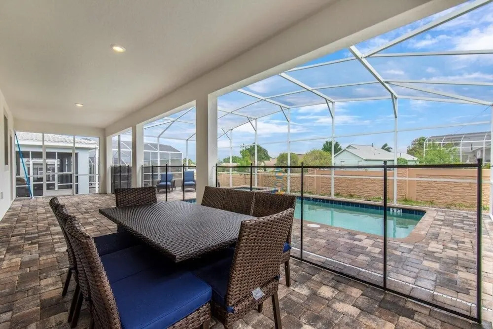 Kangaroo Spacious Pool Home by AV Dreams