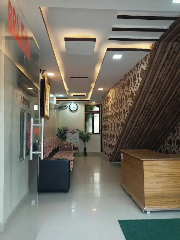 Brajrani Hotel