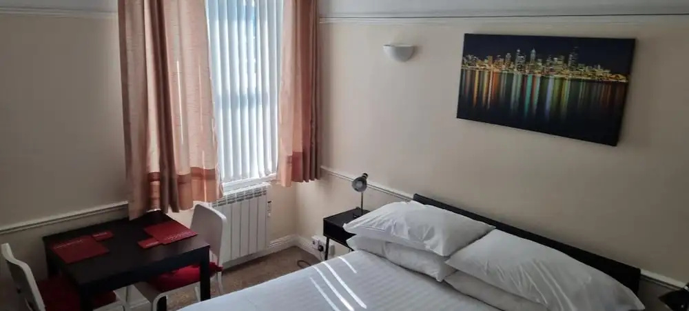 Comfort Rooms
