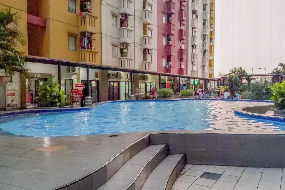 Comfy 2Br At Apartment Casablanca East Residence