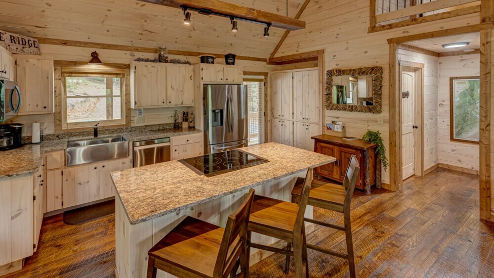A Cozy Corner Cabin by Escape to Blue Ridge