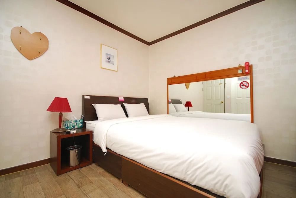 M Motel