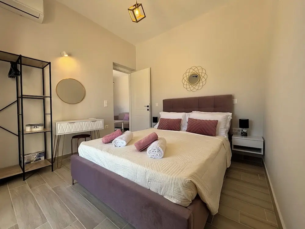 Christiano Apartments