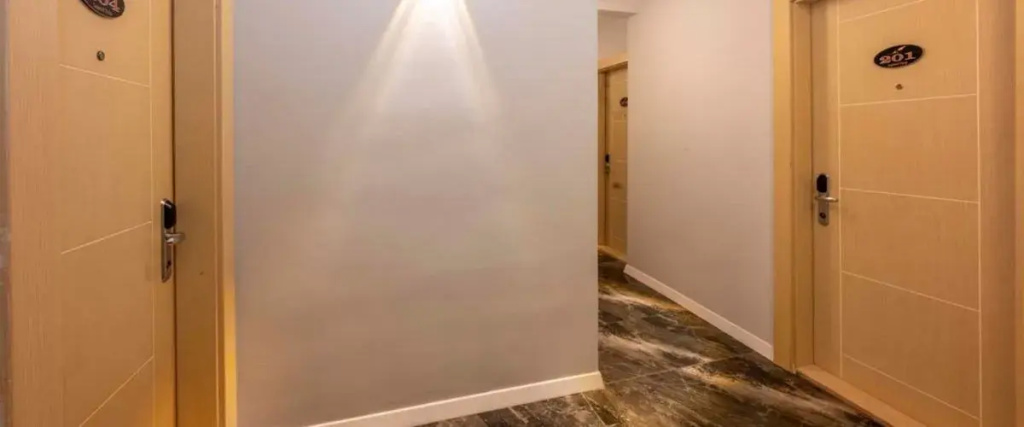 LEGEND TULIP HOTEL