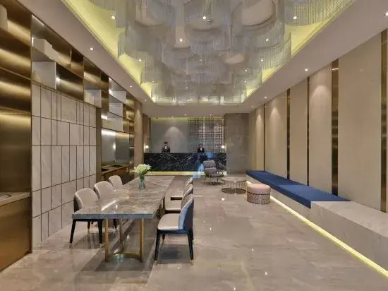 Orange Hotel (Shanghai Hongqiao Railway Station Jiuting)