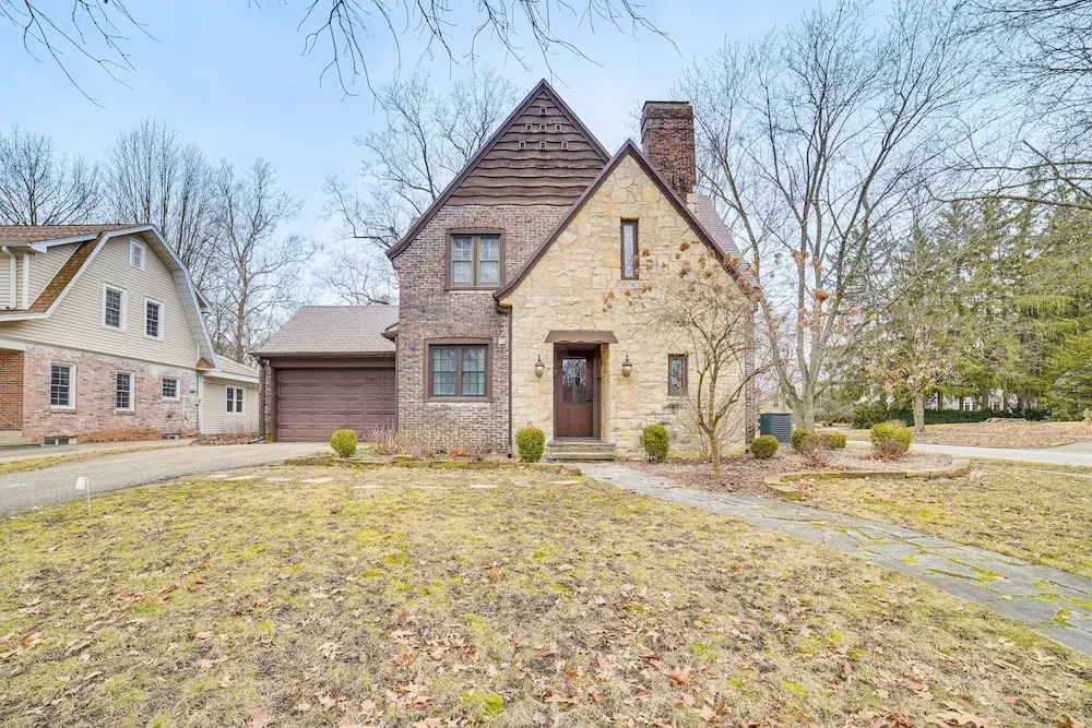 Spacious Illinois Home w/ Grill & Fenced-in Yard!
