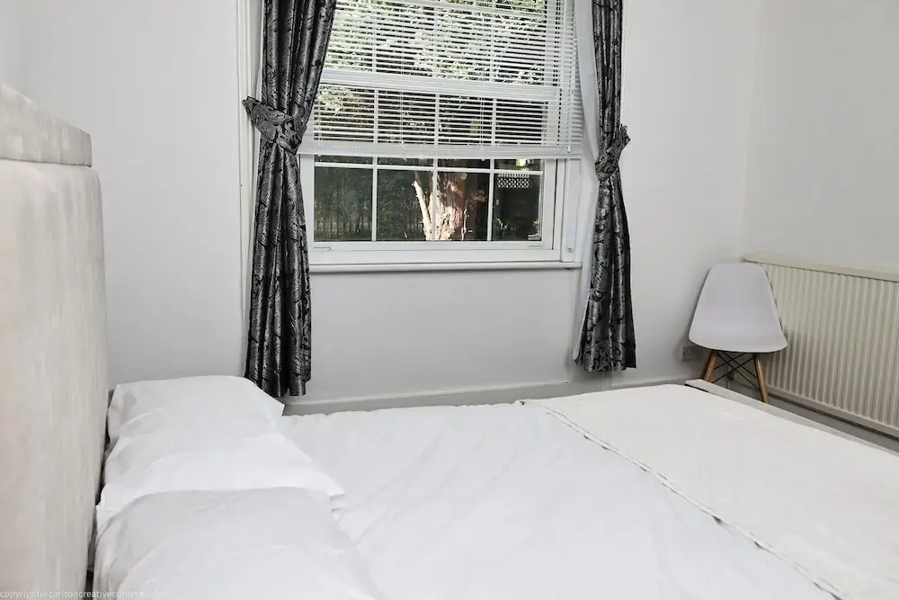 Cozy 4-bed Cottage Garden Walk to River Thames
