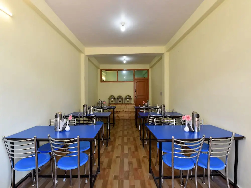 OYO 8648 Kyipo Khang Cottage BnB