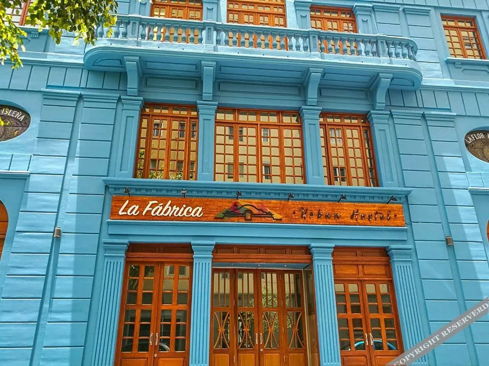 La Fabrica Urban Hostel