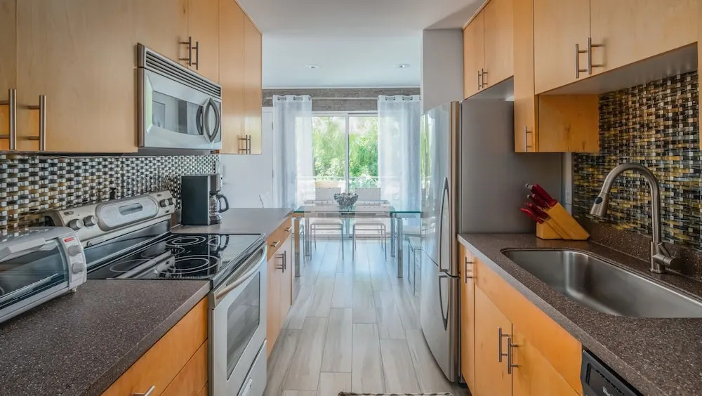 Modern 2BR by Old Town #8 by WanderJaunt