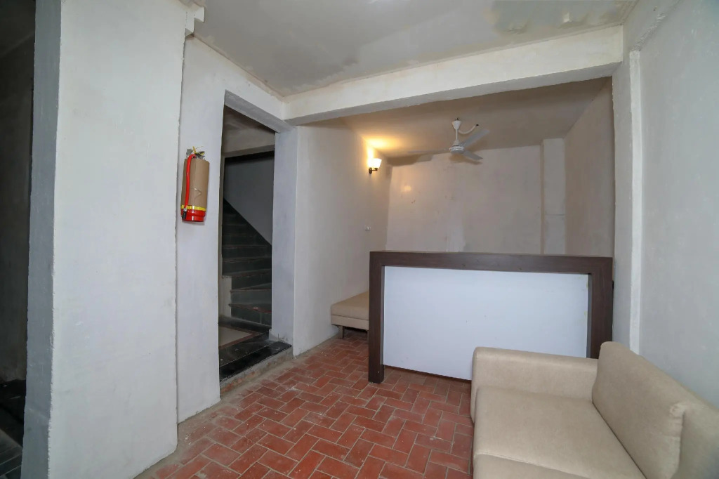 Silver Apartments by OYO Rooms