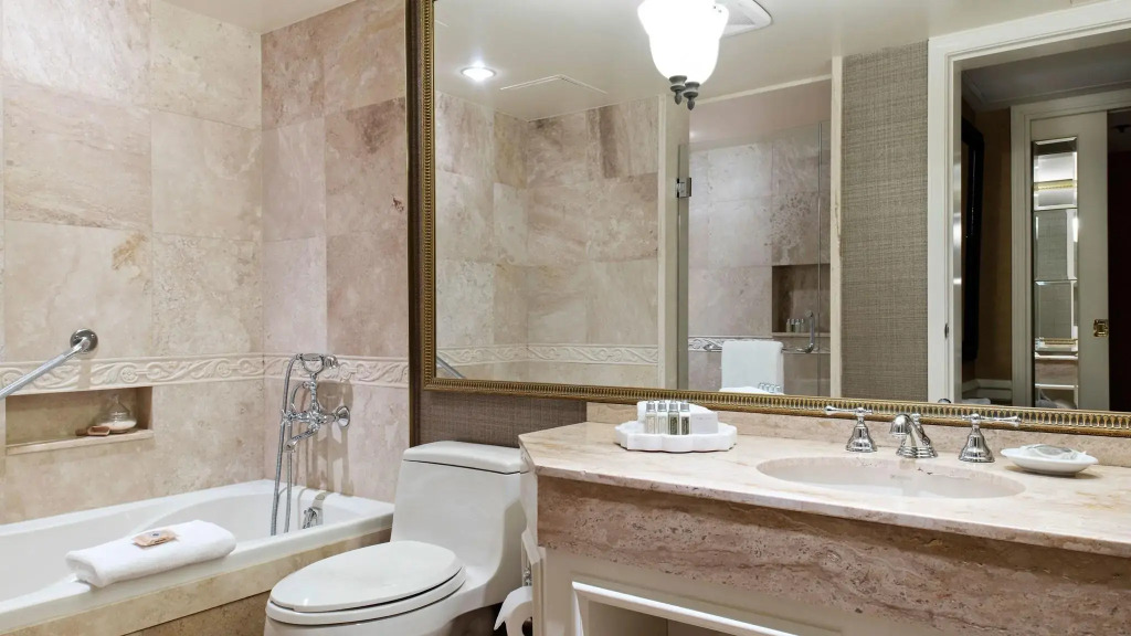 Wedgewood Hotel & Spa - Relais & Chateaux