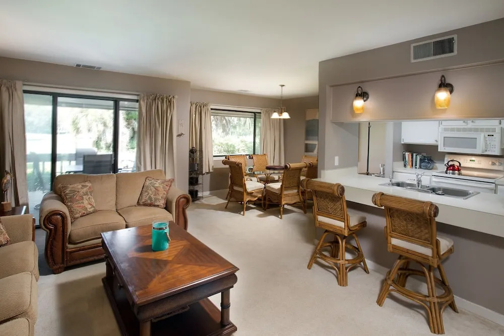 New Listing! Palmetto Dunes Condo, By Beach & Golf Condo