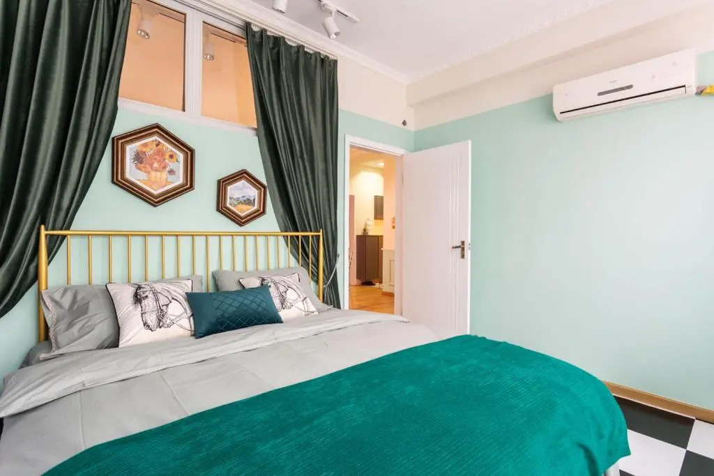 Wuhan Jiangan·Jinyuan World Center· Locals Apartment 00172850