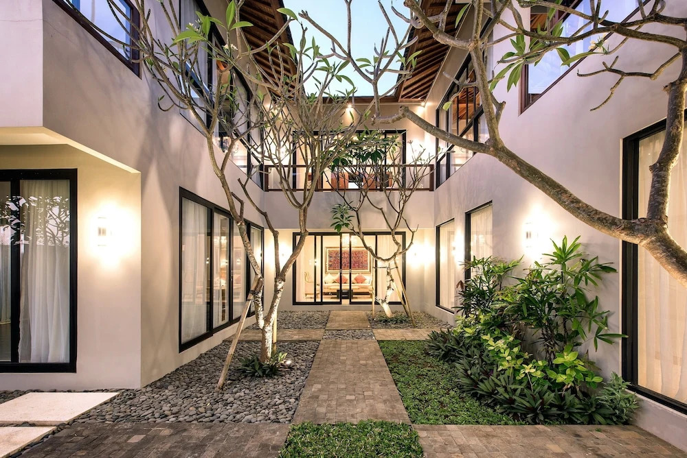 Karang Saujana