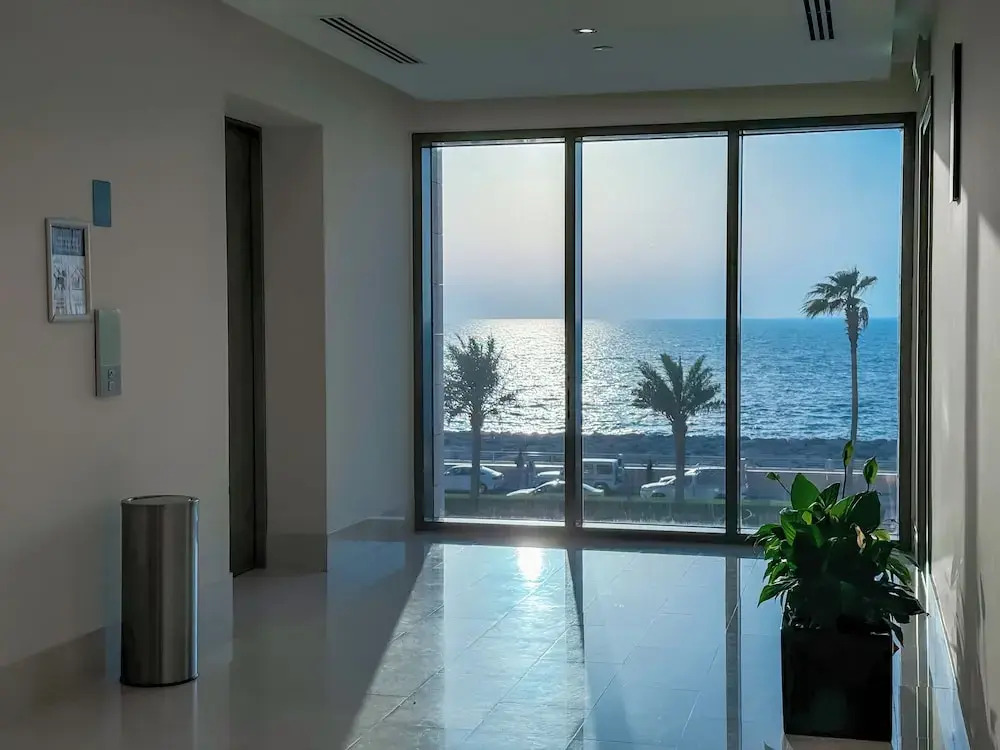 Sea & Garden View Apartments - The 8